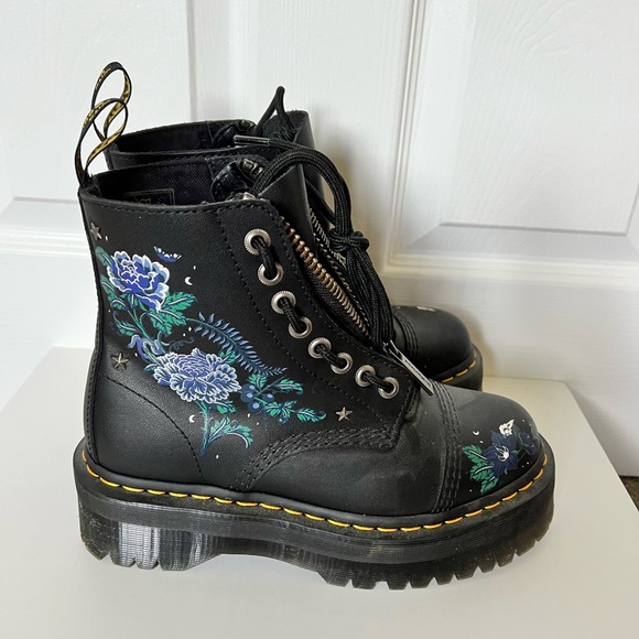 Dr. Martens Sinclair Floral Boots - Picture 6 of 7